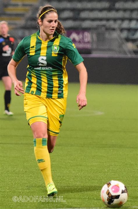 Van klink (k), nelemans, verspaget, van oosten, douma, raaijmakers, speelman, van de westeringh, sellies, van belen en van raay. Vrouwenvoetbal: Pia Rijsdijk verlaat ADO Den Haag- ADO Den ...