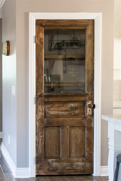 Looks great over a doorway too. Pin by Cristina Quintero on RAFTERHOUSE | A Builder ...