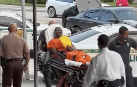 Florida Man Drinks Cup Of Bleach In Miami-Dade Courtroom After Jury