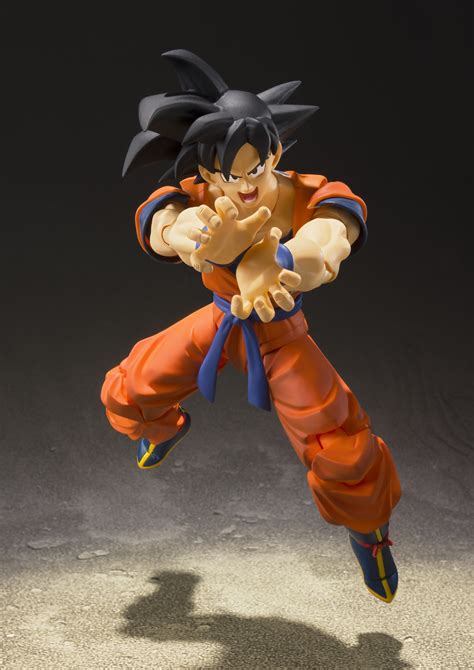 Dragon ball z super saiyan trunks s.h.figuarts premium color ver. Son Goku Dragon Ball Z SH Figuarts Figure