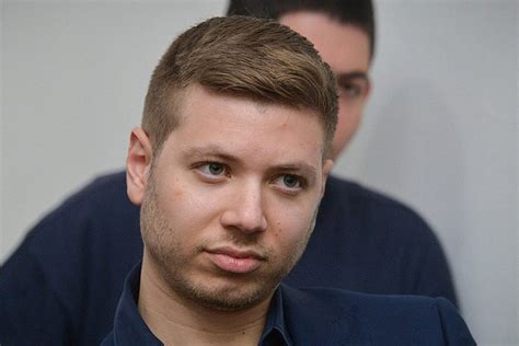 These pictures of this page are about:netanyahu young Netanyahu's son calls for return of a 'free, democratic ...
