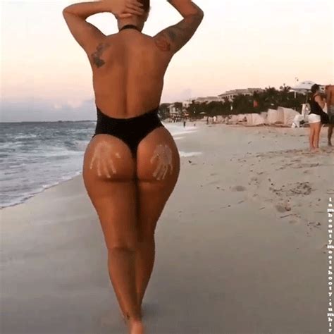 Collection Of Phat Assbig Booty Walking S And Videos Page 26
