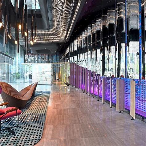 Situated in kuala lumpur, 300 metres from petronas twin towers and 300 metres from petrosains, the discovery centre, sky suites kl city centre features accommodation with free wifi, air conditioning, a fitness centre and a bar. The New W Kuala Lumpur Stays True To Its Luxury Chic DNA ...
