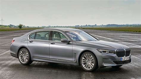 2022 Bmw 7 Series Buyers Guide Reviews Specs Comparisons