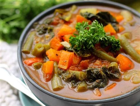 La recette facile de soupe aux légumes détox Santé et délicieuse