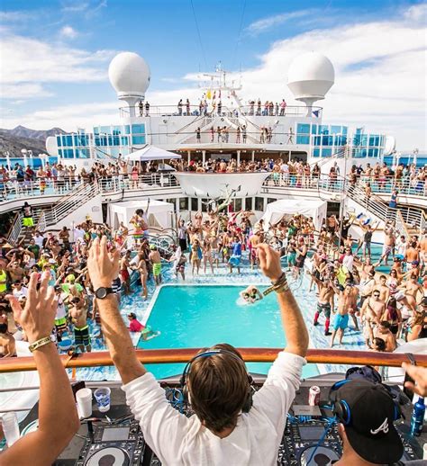20 Reasons Cruises Are Cool Again Cruise Groove Cruise Cruise Ship