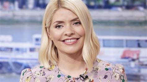 Holly Willoughby Posts Adorable Video Of Her Beloved Cat Giving Her A