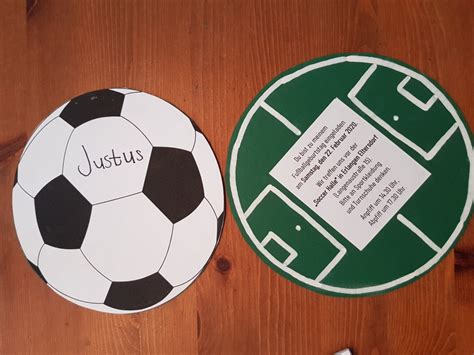 Einladungskarten basteln für Fußballparty Mama geht online