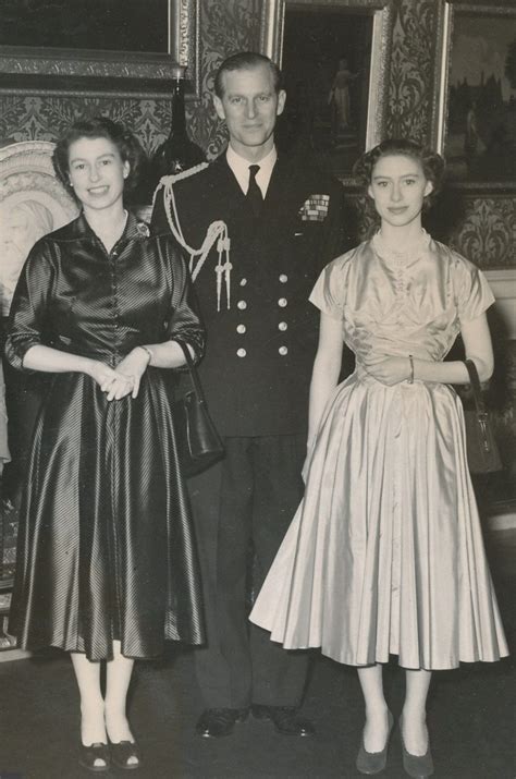 So sah die britische königin früher aus. 1953 with HM The Queen and Prince Philip | Elisabeth ii ...