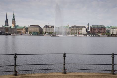 The alster (german pronunciation ) is a right tributary of the elbe river in northern germany. Alster-Blick Foto & Bild | city, hamburg, panorama Bilder ...