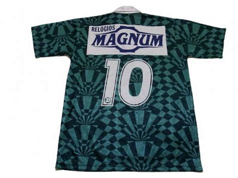 Guarani futebol clube, commonly referred to as simply guarani, is a brazilian association football club in campinas, são paulo. Guarani FC 1990 Home Shirt #10 - Online Store From Footuni ...