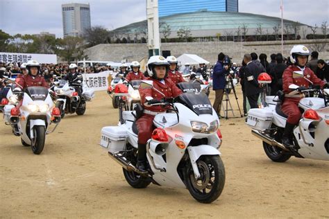 Japanese Motorcycle Policewomen In Full Leather Uniform 白バイ 警官