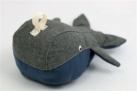 Leider ist das schnittmuster zu diesem wal nicht behr verfügbar. Wal-Sitzsack nähen - gratis Schnittmuster & Nähanleitung ...