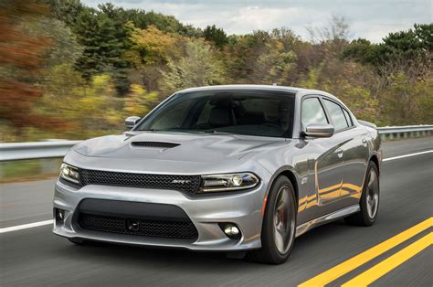 2015 Dodge Charger Sxt Rt And Srt 392 Review Hot Rod Network