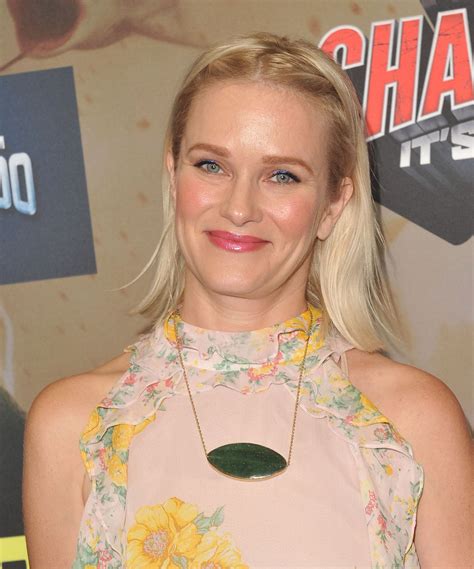 Nicholle Tom At The Last Sharknado Its About Time Premiere In Los