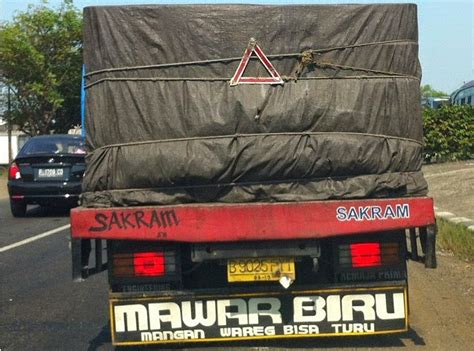 Bentuk keseriusan, salah satunya agenda uji coba yang semakin menjamur. Ini 15 Kalimat Paling Konyol di Belakang Truk, Lucu Sih ...