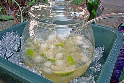 Alkoholfrei virgin caipi rezept kuchengotter. Caipirinha-Bowle von Perle | Chefkoch | Rezept ...
