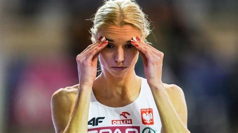 She competed in the 4 × 400 m relay at the 2012 and 2016 summer olympics as well as two world champ. Iga Baumgart-Witan kontuzjowana. Nie weźmie udziału w IAAF ...