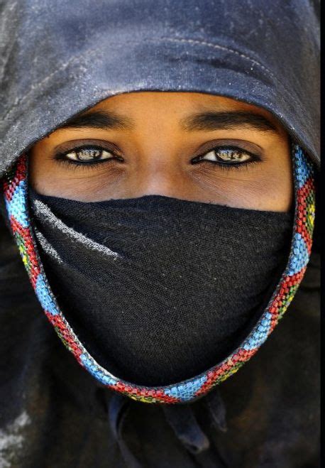 Africa Bedouin Woman In Black Desert Egypt Beauty Around The