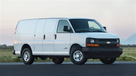 Chevrolet Express Cargo 2018 Car Review Youtube