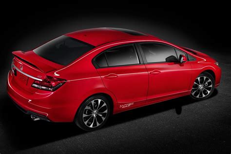 It has all of the features you need. Honda Reveals 2013 Civic Interior, Si Sports Edition ...
