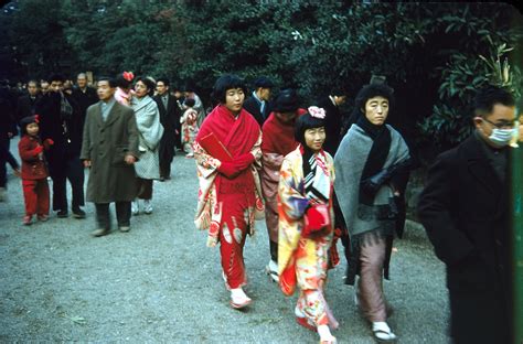 16 wonderful color photographs capture everyday life in nagoya japan in the 1950s ~ vintage