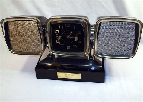 Get inspired by our community of talented artists. Philco T-1000-124 | The T-1000 shares several design ...