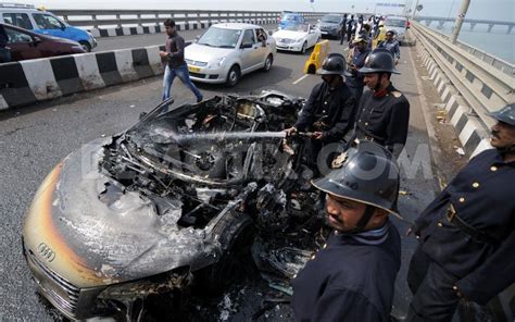 Audi R8 Catches Fire At Supercar Rally 2013 In Mumbai Carscoop Online
