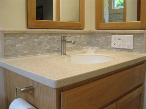 These creative bathroom backsplash ideas will create not only a more stylish look but also serves a functional purpose to protect the wall from dampness. 30 Ideas of using glass mosaic tile for bathroom backsplash