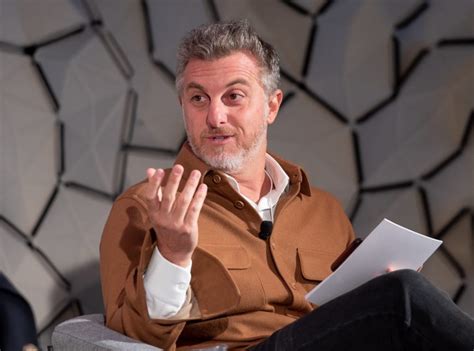 Huck criticou o ministro da educação, ricardo vélez: Luciano Huck se desfaz de participação na rede Madero ...