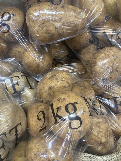 Potato 2kg Bag Greengrocers Pantry