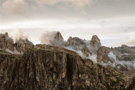 Cinque Torri Dolomites Cortina Dampezzo Foto De Archivo Imagen De