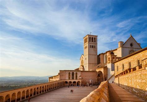 unesco sites of italy assisi the basilica of san francesco and other franciscan sites italy