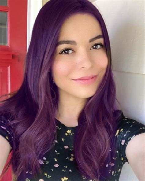 A twitter user threw light on the fact that miranda wore the same dress from the finale in 2012. Picture of Miranda Cosgrove