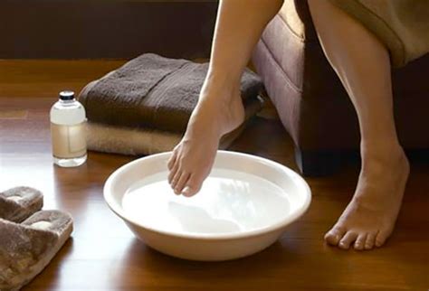 Learn the best way to feed your young young puppies are growing rapidly and need more food per pound than older puppies. Vinegar Foot Soak | New Health Guide