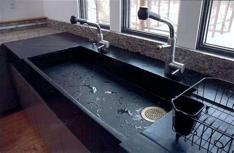 The material and designs are different. 42 Inspiring Soapstone Farmhouse Sink Design Ideas | Large ...