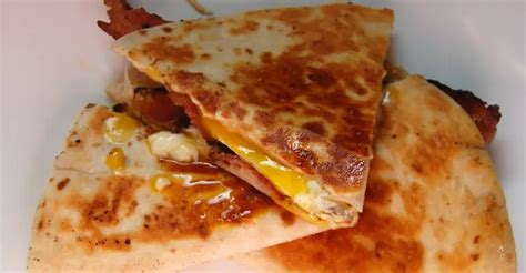 These Are The Best Bacon Egg And Cheese Quesadillas Youll Ever Eat