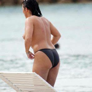 Fat Jessie Wallace Topless In The Caribbean Onlyfans Leaked Nudes