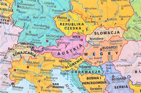 Na terytorium europy znajduje się 46 państw oraz 2 kraje de facto niepodległe, czyli kosowo (formalnie część serbii) oraz naddniestrze (według prawa. EUROPA DWUSTRONNA MAPA ŚCIENNA SZKOLNA