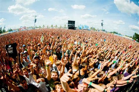 Music festival wizard is dedicated to covering the scene, the experience, and the music with news. Pukkelpop - All You Need is BASS