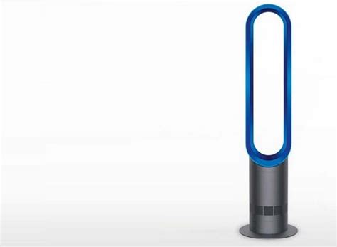 The dyson humidifier fan delivers a stream of purified cool air from the machine's front. wordlessTech | Dyson's next-generation air purifier
