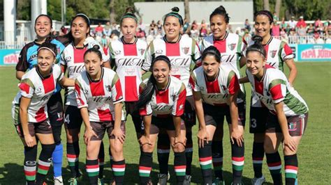 The club was founded in 1920 and plays in the primera división de chile. Palestino - Club Deportivo Palestino This Week In ...