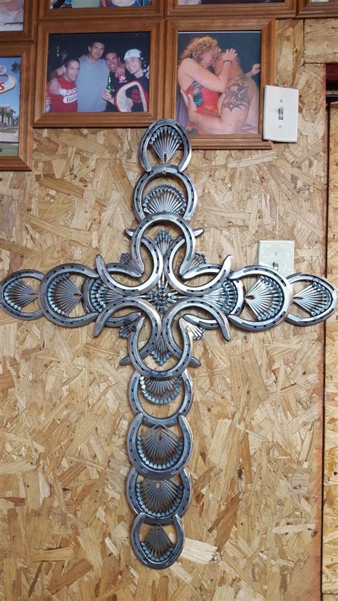 Large Horseshoe Cross Pmfg Horseshoe Crafts Projects Metal Art