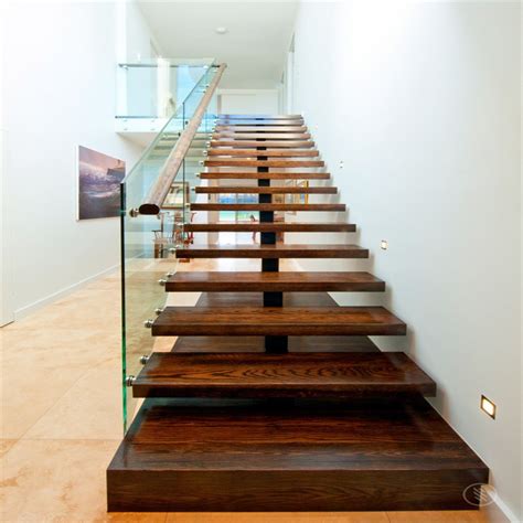 Modern Design Straight Glass Staircase With Solid Oak Staircase Tread