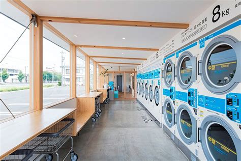 Modern Laundromat Cafe In Japan Helps Customers Pass The Time Curbed