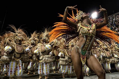 Karneval In Rio De Janeiro Battle Der Samba T Nzerinnen Der Spiegel