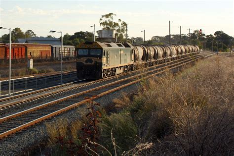 G528 hauling Cement | G528 leading the cement train from Som… | LC501
