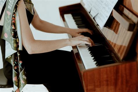 Playing the Piano · Free Stock Photo
