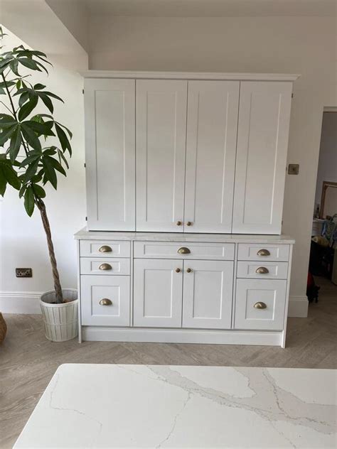 We love our kitchen cabinets, design and overall outcome. Kitchen Installations Warrington - Kitchen Fitters Warrington | Fitted Kitchens Warrington ...