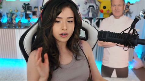 Pokimane Is Leaving Twitch This Year Until Something Makes Her Change Her Mind The Hiu